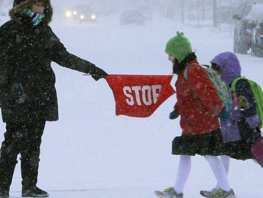 Из-за гриппа и ОРВИ отменены уроки в школах Оренбургской области
