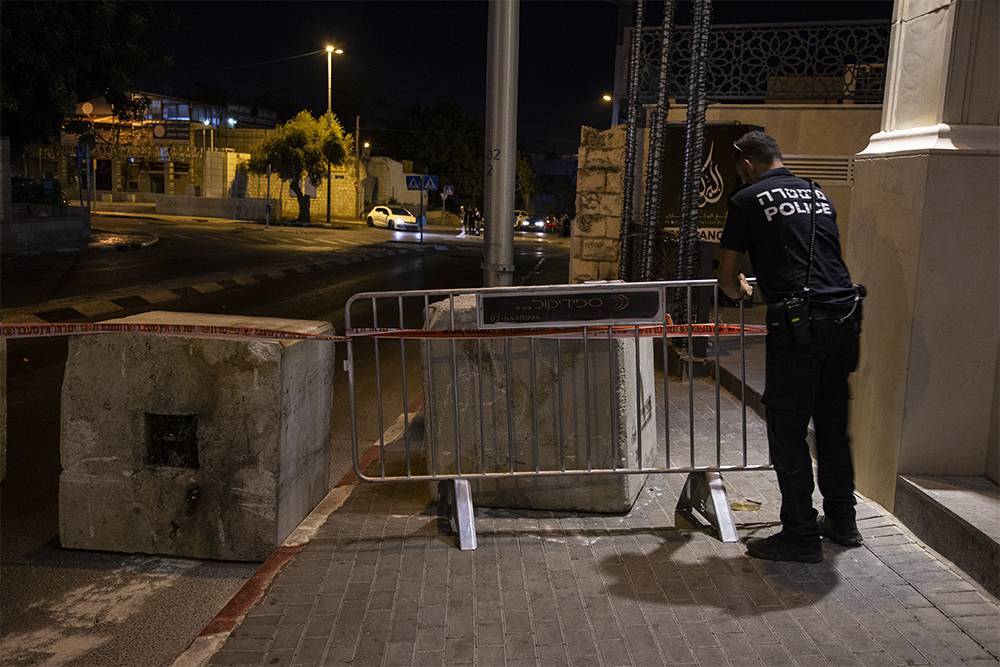 В центре Иерусалима автомобиль наехал на военных, есть пострадавшие