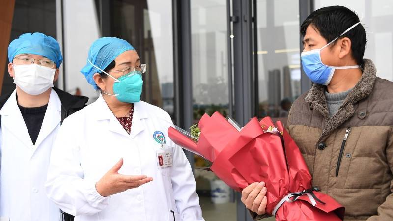 Власти КНР заявили, что 19 иностранцев заразились коронавирусом