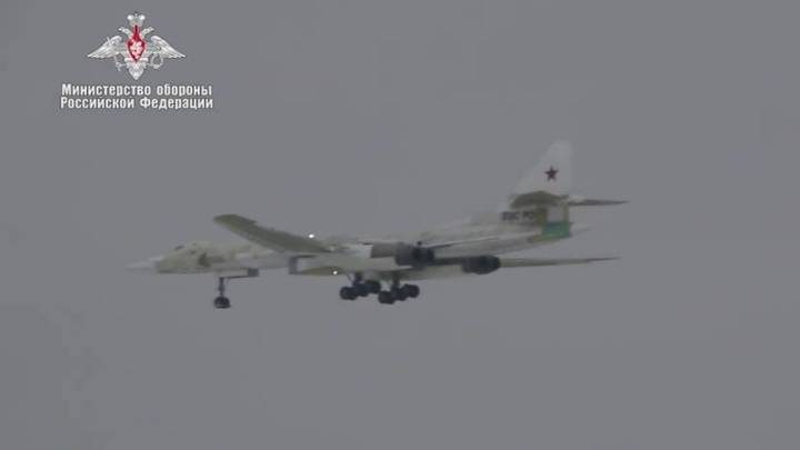 Обновленный ракетоносец Ту-160М совершил первый полет