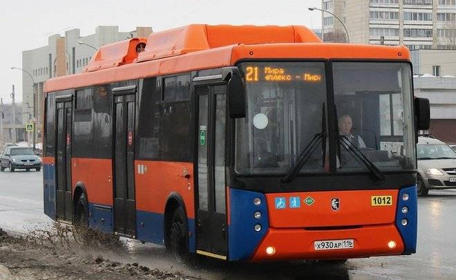 Варламов заподозрил коррупционную схему в возврате лизинговых автобусов Набережными Челнами