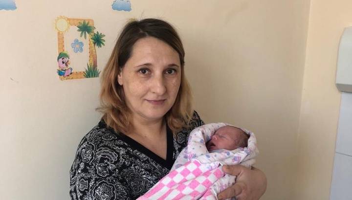 Не знала до 8-го месяца: в Воронеже женщина родила ребенка, выношенного вне матки