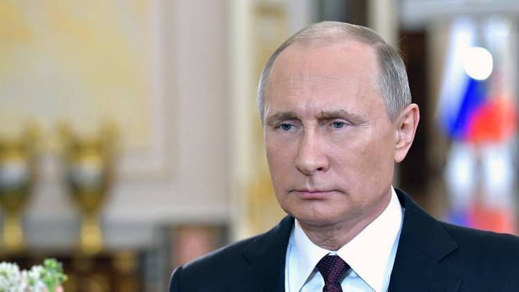Путин призвал не решать «обязаловкой» вопрос дефицита кадров в РФ