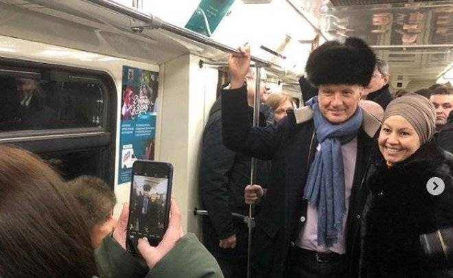 Глава сбербанка Герман Греф прокатился в казанском метро
