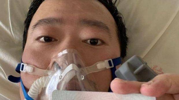 Умер врач, рассказавший о появлении коронавируса в Китае