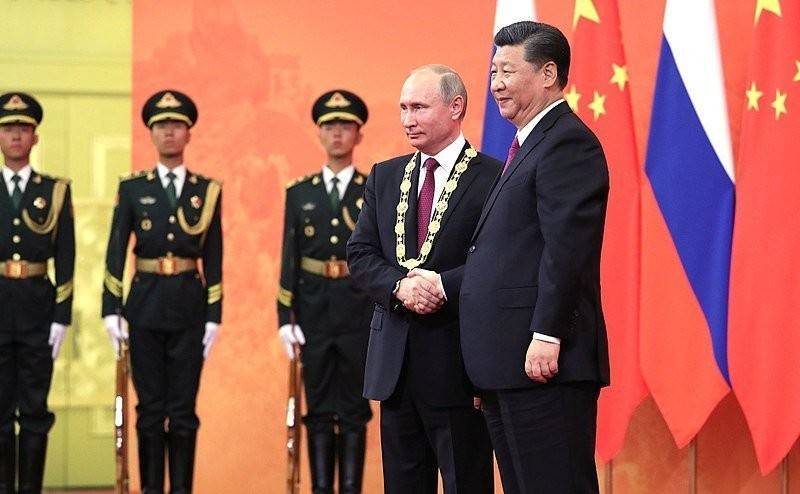 Схлопывание китайской экономики заставит Россию идти на сближение с США