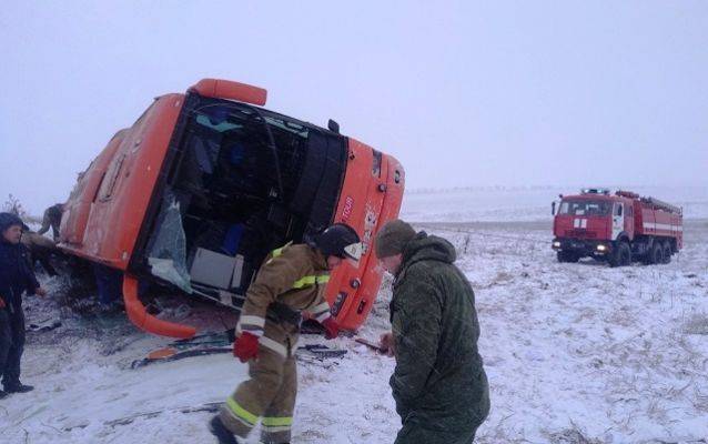ДНР: у Новоазовска перевернулся автобус с пассажирами, погибли два человека