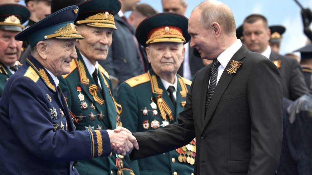 Путин подписал указ о выплатах нескольким категориям ветеранов ВОВ