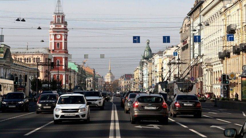 Тут вам не Париж: в Петербурге хотят ограничить скорость движения в центре города