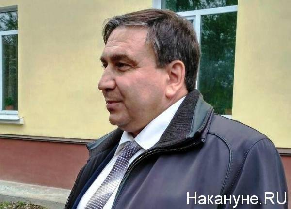 Свердловского министра "вызвали" в суд из-за нормативов накопления ТКО
