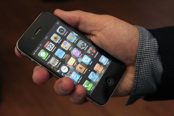 Во Франции Apple оштрафовали на 25 млн евро за замедление работы старых iPhone