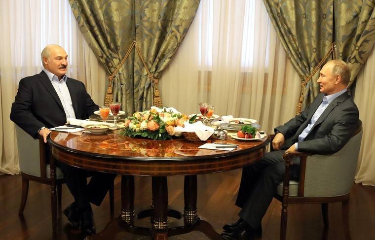 Лукашенко рассказал, о чём разговаривал с Путиным один на один