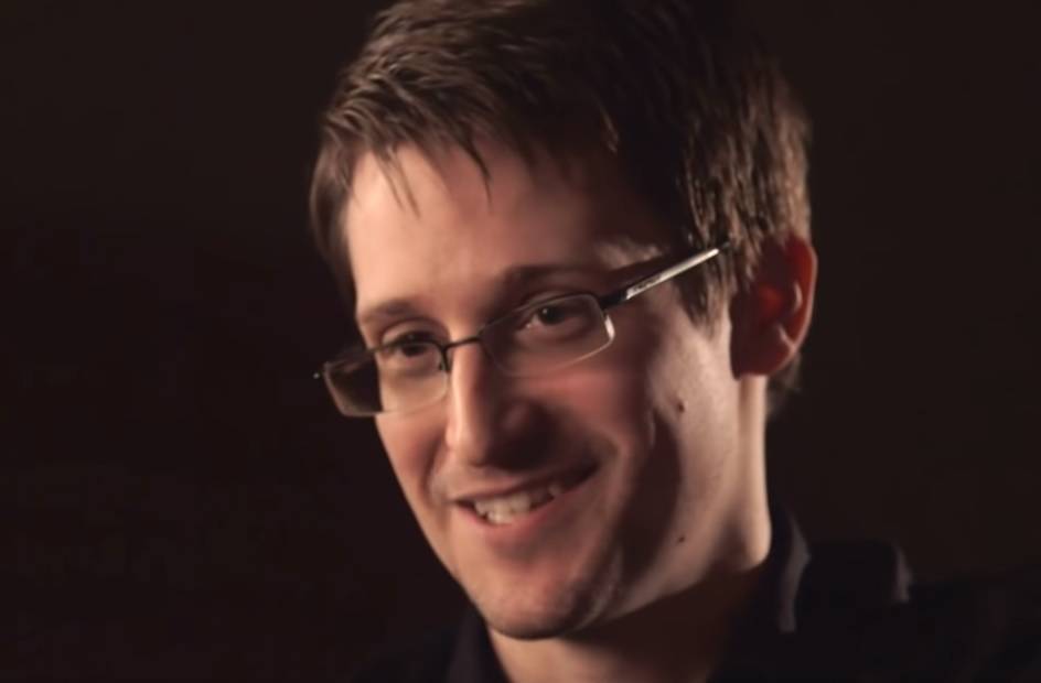 Эдвард Сноуден хочет продлить вид на жительство в России