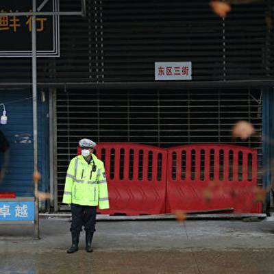 Нарушившие режим карантина в Гонконге заплатят штраф или будут арестованы на полгода
