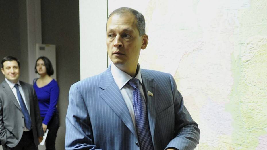 В Госдуме подтвердили гибель депутата Хайруллина при крушении вертолета