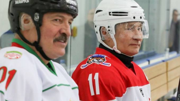 Команда по хоккею Путина и Лукашенко одержала победу со счетом 13:4