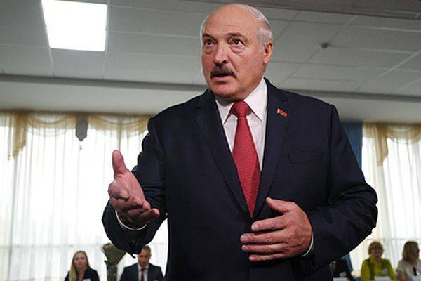 Лукашенко поведал о разговоре с Путиным про «глубину седых времен»