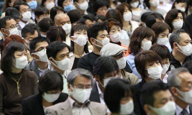 Для борьбы с коронавирусом в мире не хватит одноразовых масок — ВОЗ