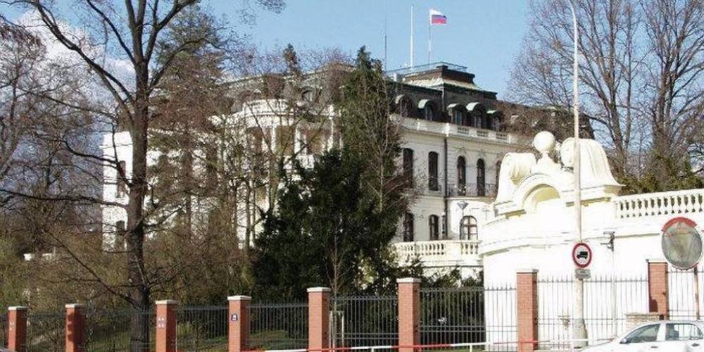 В Праге хотят переименовать площадь перед посольством РФ в честь Немцова