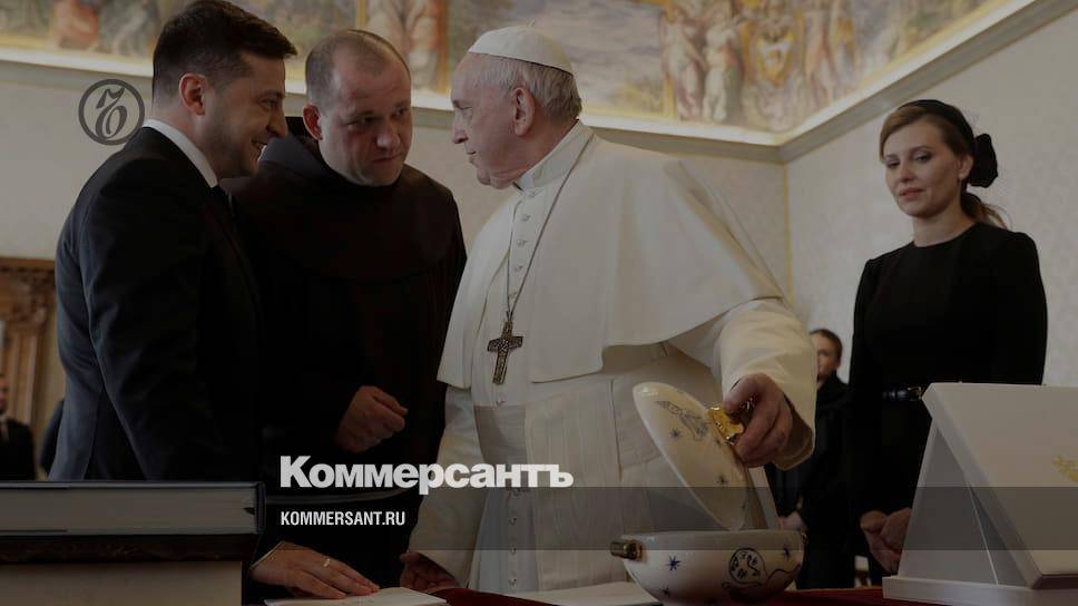 Зеленский попросил Ватикан помочь освободить задержанных в Донбассе и России украинцев