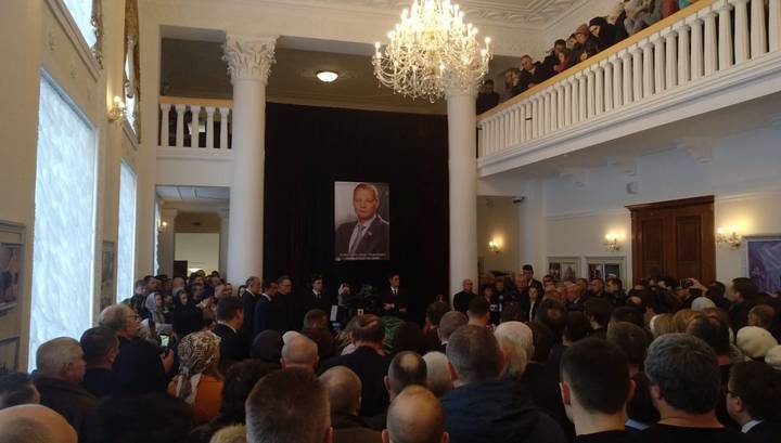 Гибель депутата Госдумы: Айрата Хайруллина похоронили в Казани