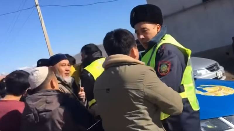 Власти Казахстана ввели режим ЧС в Кордайском районе из-за массовых беспорядков