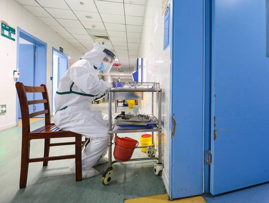 Число погибших из-за коронавируса в Китае увеличилось до 811