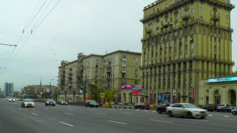 Движение на Кутузовском проспекте в Москве затруднено из-за ДТП