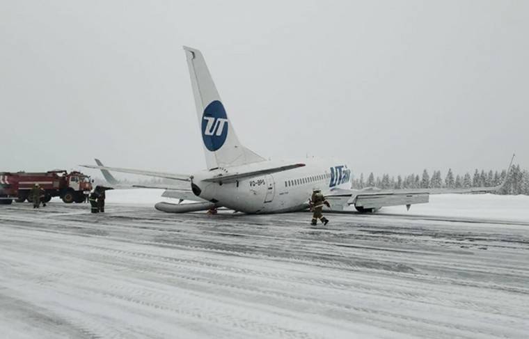 Аэропорт в Коми закрыли для ликвидации последствий жёсткой посадки самолёта