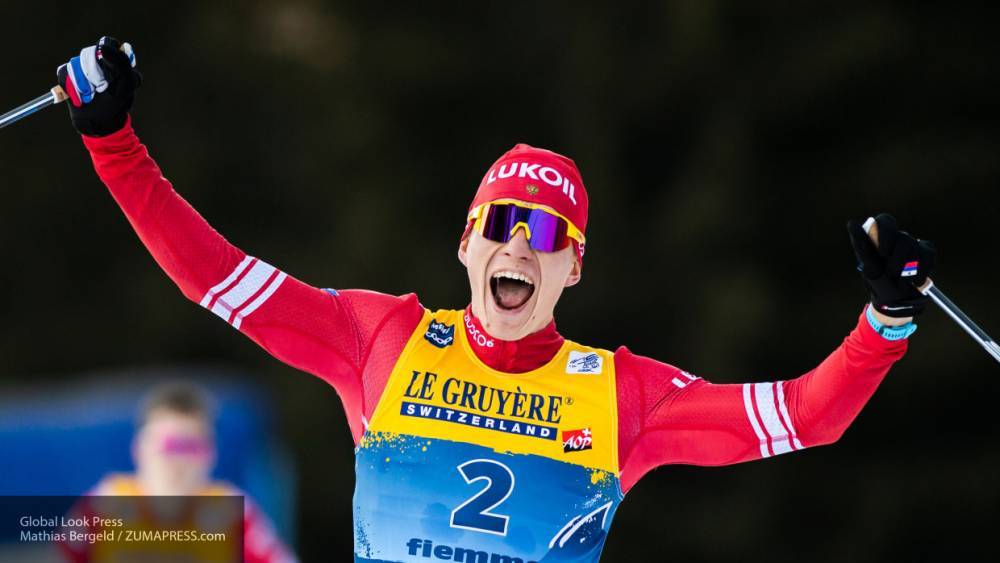 Лыжник Большунов занял первое место в гонке с общим стартом на этапе Кубка мира