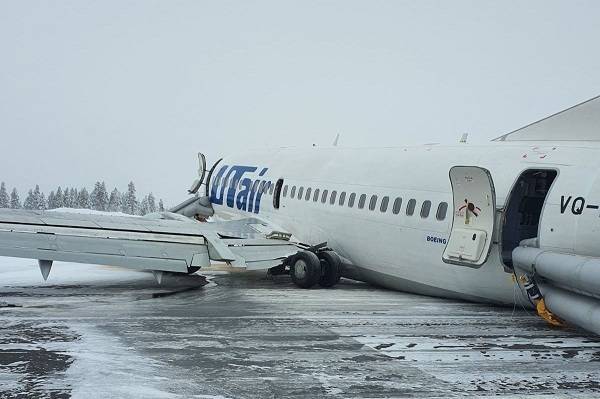 После жёсткой посадки Boeing в Усинске произошёл разлив топлива