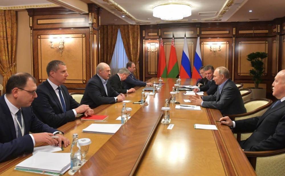 Песков объяснил эмоциональные высказывания Лукашенко перед визитом Путина