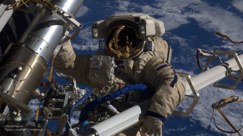 Космонавты проведут открытую встречу на ВДНХ накануне полета на МКС