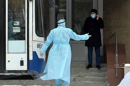 В Китае оценили версию появления коронавируса как биологического оружия