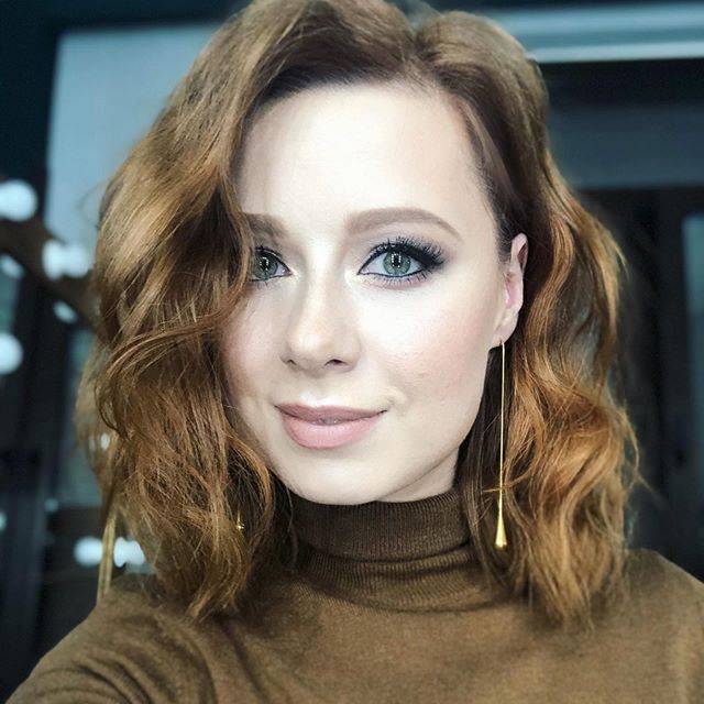 Юлия Савичева опубликовала фото без макияжа