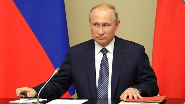 Путин назвал текущую цену на нефть приемлемой для экономики России