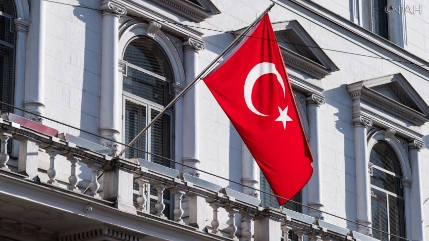 Журналисты Sputnik в Турции не выходят на связь после обращения в полицию
