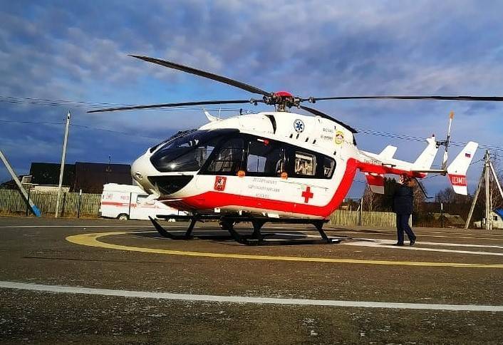 Пенсионера с инсультом доставили в московскую больницу на вертолете