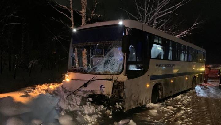 Появилось видео смертельной аварии с автобусом в Кемеровской области