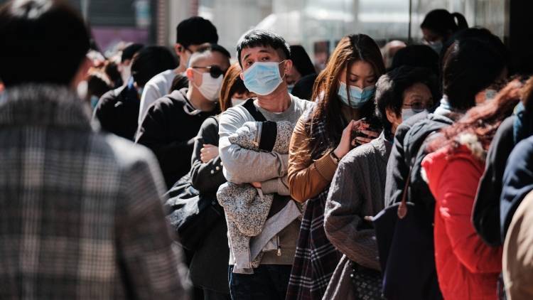 Японцы скупают туалетную бумагу из-за эпидемии коронавируса