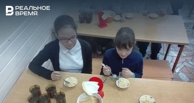 Путин подписал закон о бесплатном питании младшеклассников