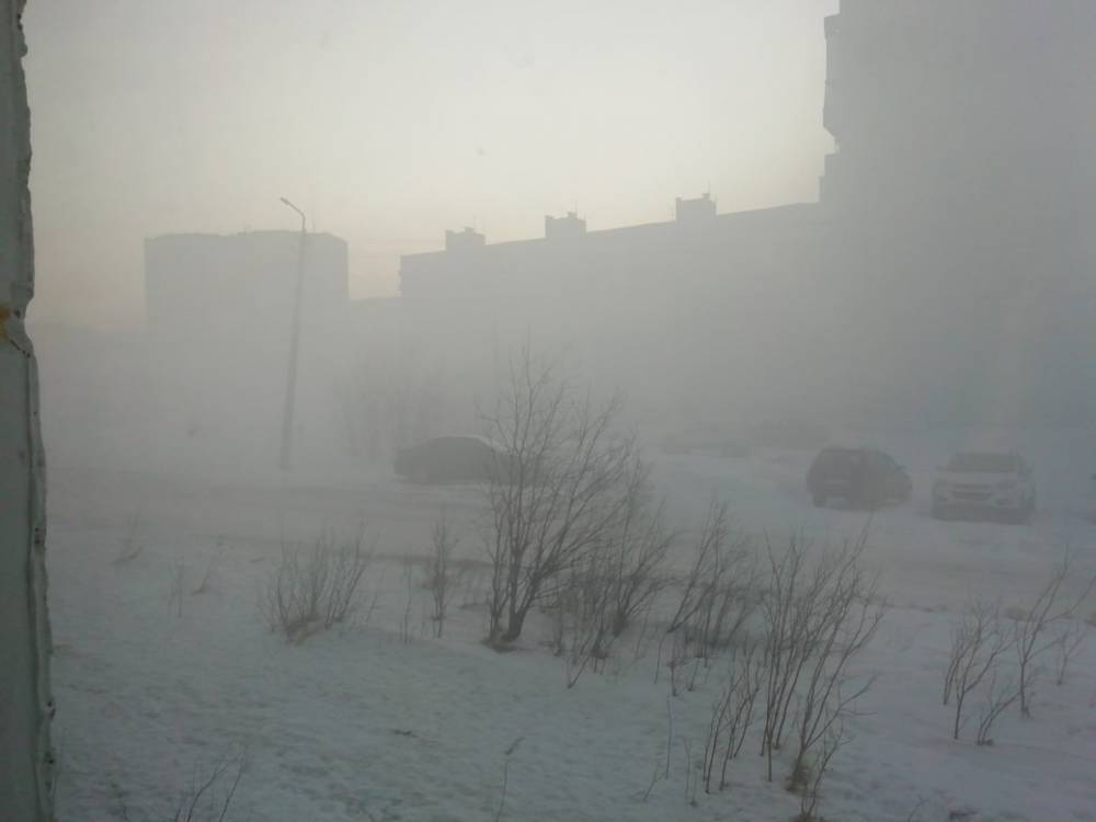 Жители Мончегорска жалуются на «ядовитый» туман
