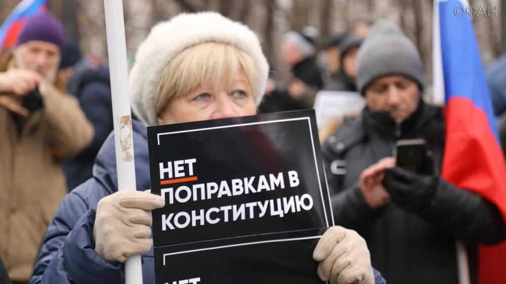 Марш Немцова показал, что «оппозиция» не знает Конституцию России