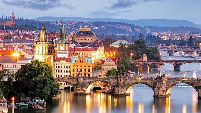 В Чехии выявлены первые случаи заражения коронавирусом, среди них туристка