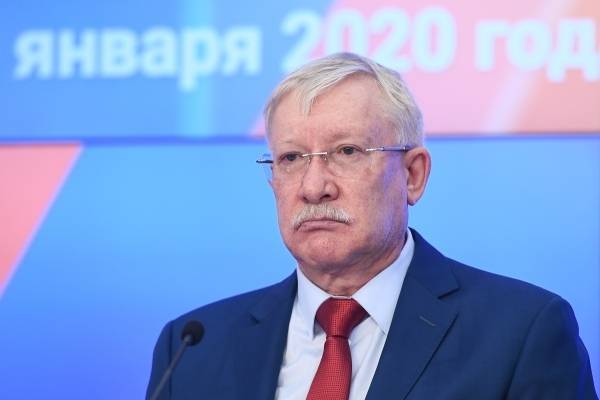 Сенатор от Татарстана назвал критикующих поправки о государствообразующем народе татар «носителями русского языка»