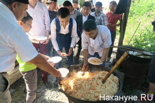 На Южном Урале из-за работников-мигрантов закрыли узбекское кафе