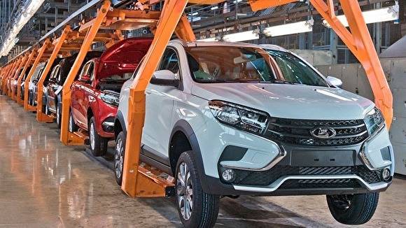 «АвтоВАЗ» готовится пересмотреть цены на свои машины из-за ослабления рубля