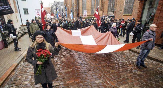Евродепутатов пригласили посмотреть на марш в честь легионеров СС в Риге