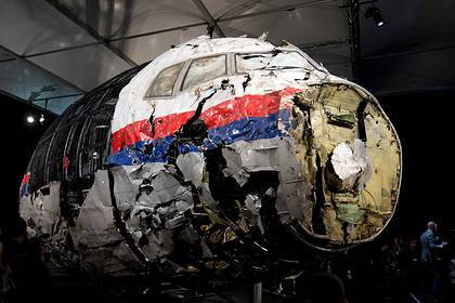 Названа причина участия подозреваемого россиянина в суде по делу MH17