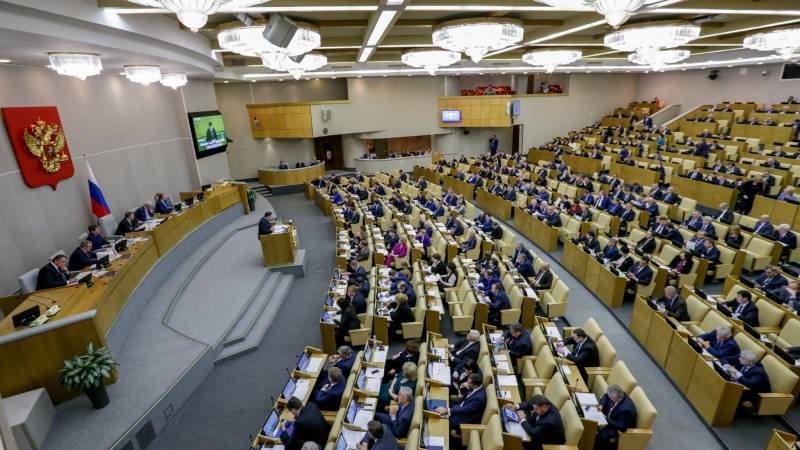 Депутат Карелин выступил за досрочные выборы в Думу